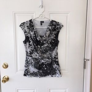 Relativity Petit Medium Top